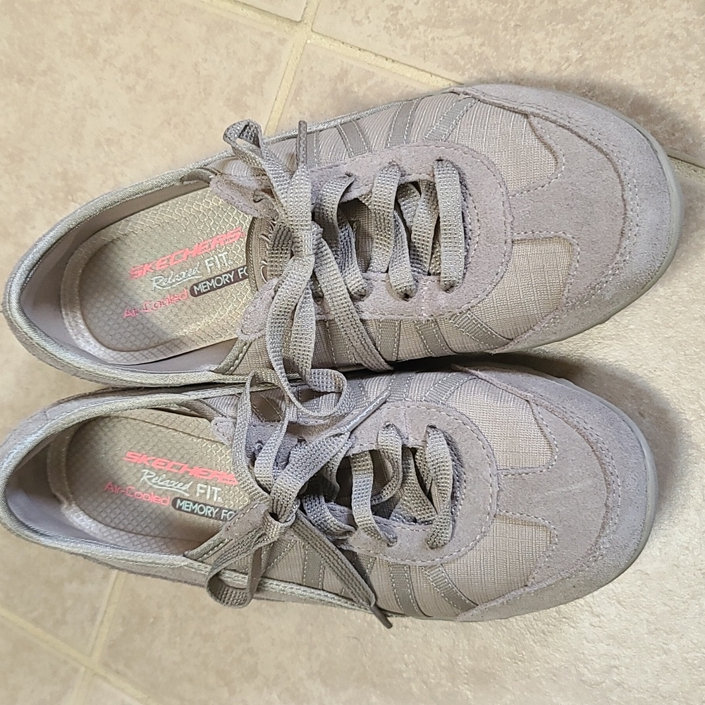 Skechers memory foam shoes